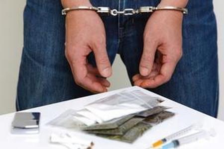 drug charges, federal drug charge, federal offense, Rolling Meadows criminal defense attorneys, state drug charge