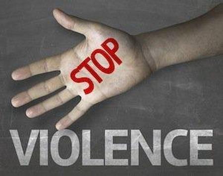 anti-violence program, Chicago criminal defense attorneys, CeaseFire program, ex-felons, combat violence, report crime tips, target violent offenders, curb violence